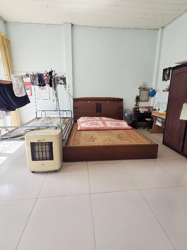 Hẻm xe tải  𝙇Ạ𝘾 𝙇𝙊𝙉𝙂 𝙌𝙐Â𝙉 , khu phân lô . - Ảnh 4